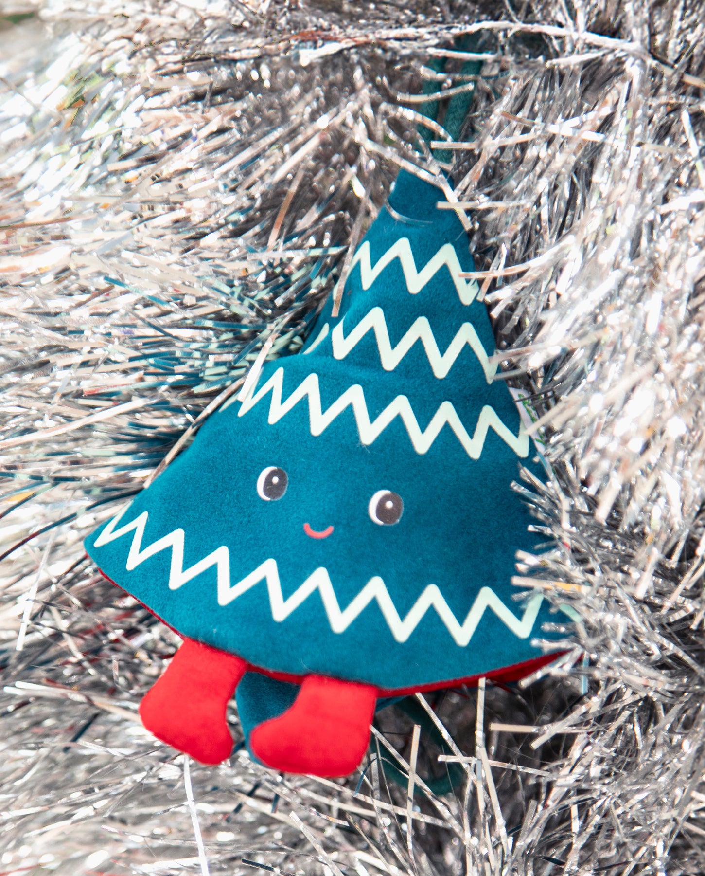 Jucarie de Craciun reversibila, Lilliputiens, Elf Lilli, straluceste in intuneric, 2 ani+