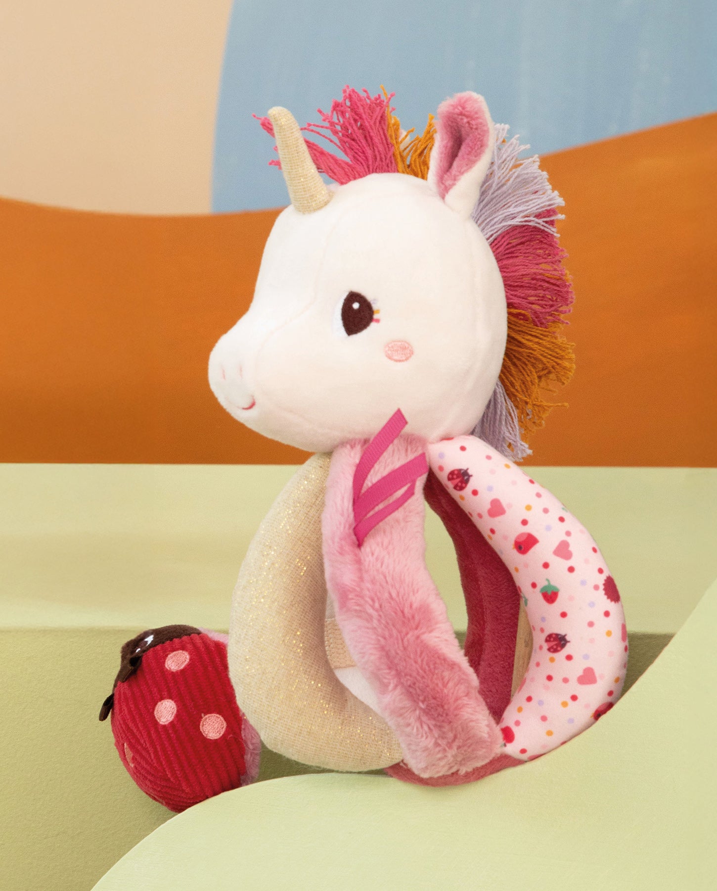 Jucarie zornaitoare, Lilliputiens, Unicornul Lena cu buburuza, 6 luni+