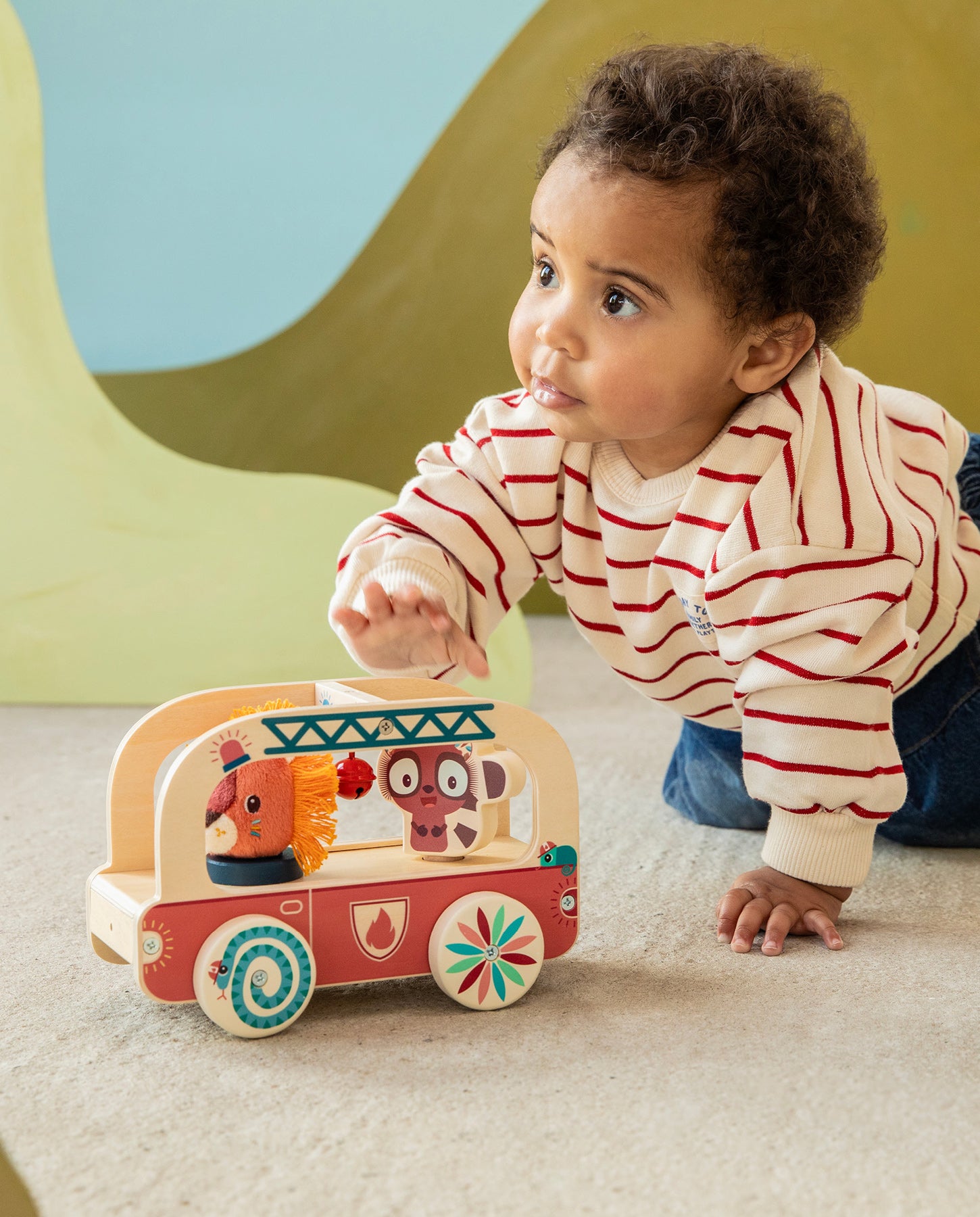 Jucarie de tras din lemn, Lilliputiens, Autobuz magic, cu unicornul Lena, 3 ani+