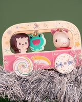 Jucarie de tras din lemn, Lilliputiens, Masina de pompieri, cu leul Jack, 3 ani+