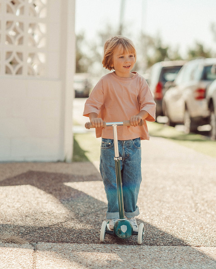 Trotineta cu trei roti, Banwood, inaltime reglabila, cadru aluminiu, verde, 3 ani+