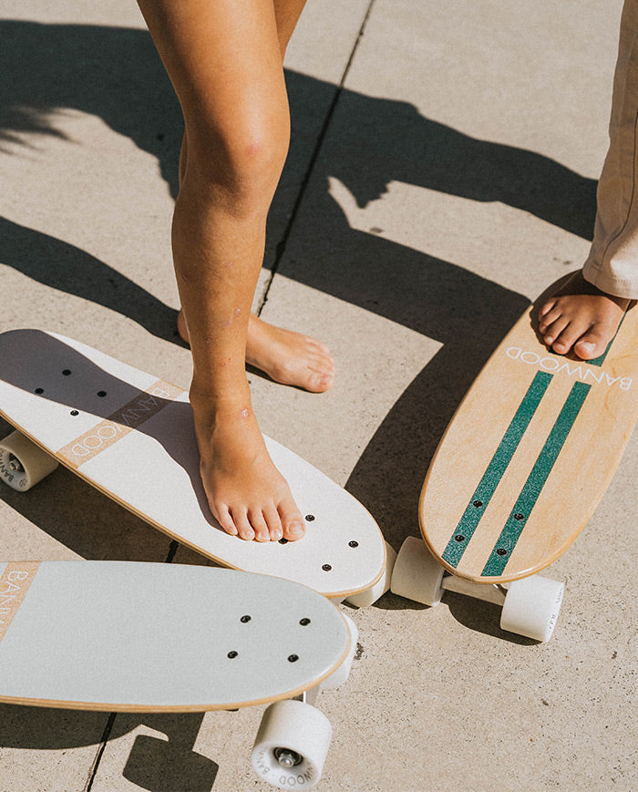 Skateboard Banwood, din lemn natural, alb, 3 ani+