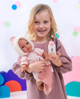 Papusa Llorens, Olivia cu perinita si paturica roz, cu sunete, 38 cm