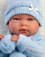 Papusa Llorens, Nico cu perinita pufoasa si biberon, 40 cm