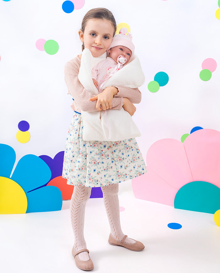 Papusa Llorens, Abril cu saculet de dormit, cu sunete, 42 cm