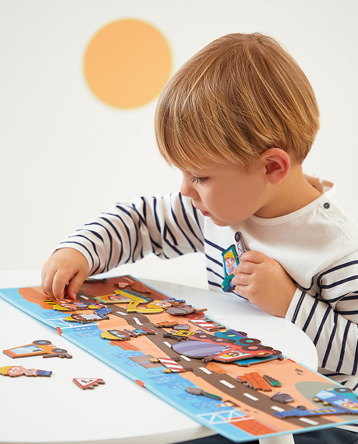 Joc plansa cu piese magnetice, Janod, santierul, 3 ani+