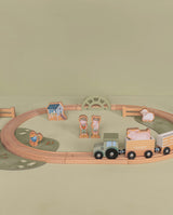Trenulet cu sine din lemn, Little Dutch, Little Farm, cu accesorii, 2 ani+