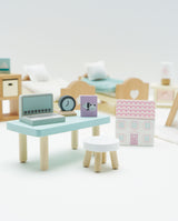 Mobilier casuta papusi, Le Toy Van, camera copiilor, 24 piese, din lemn