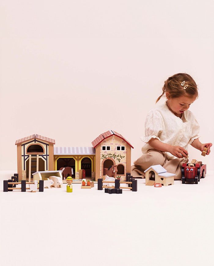 Ferma din lemn, Le Toy Van, multicolor, 3 ani+