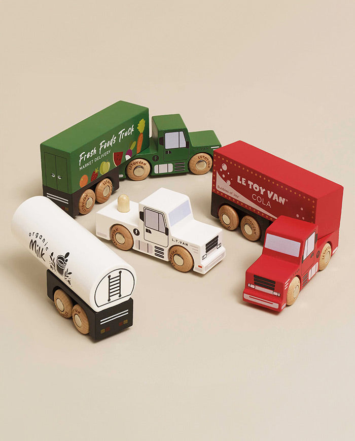 Set camioane cu remorca, Le Toy Van, din lemn, 3 ani+