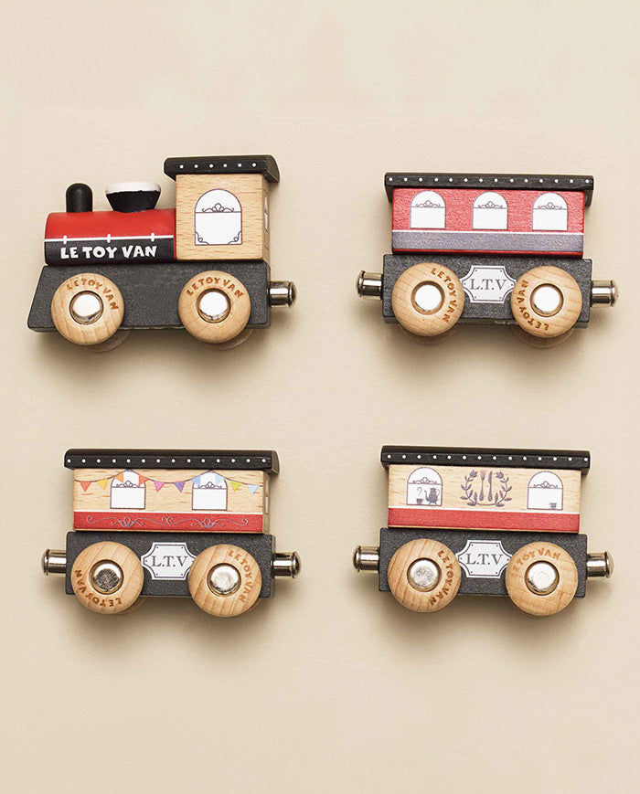 Trenulet de pasageri, Le Toy Van, Royal Express, din lemn, rosu